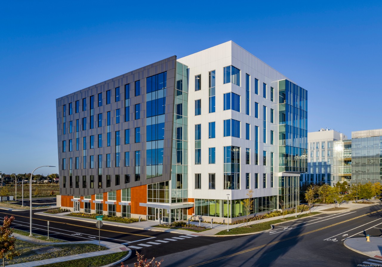 Professional photography of University of Delaware FinTech Building in Newark, DE.