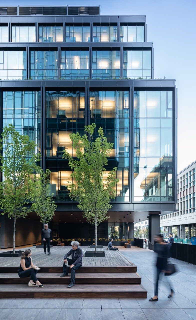 402 Dunsmuir