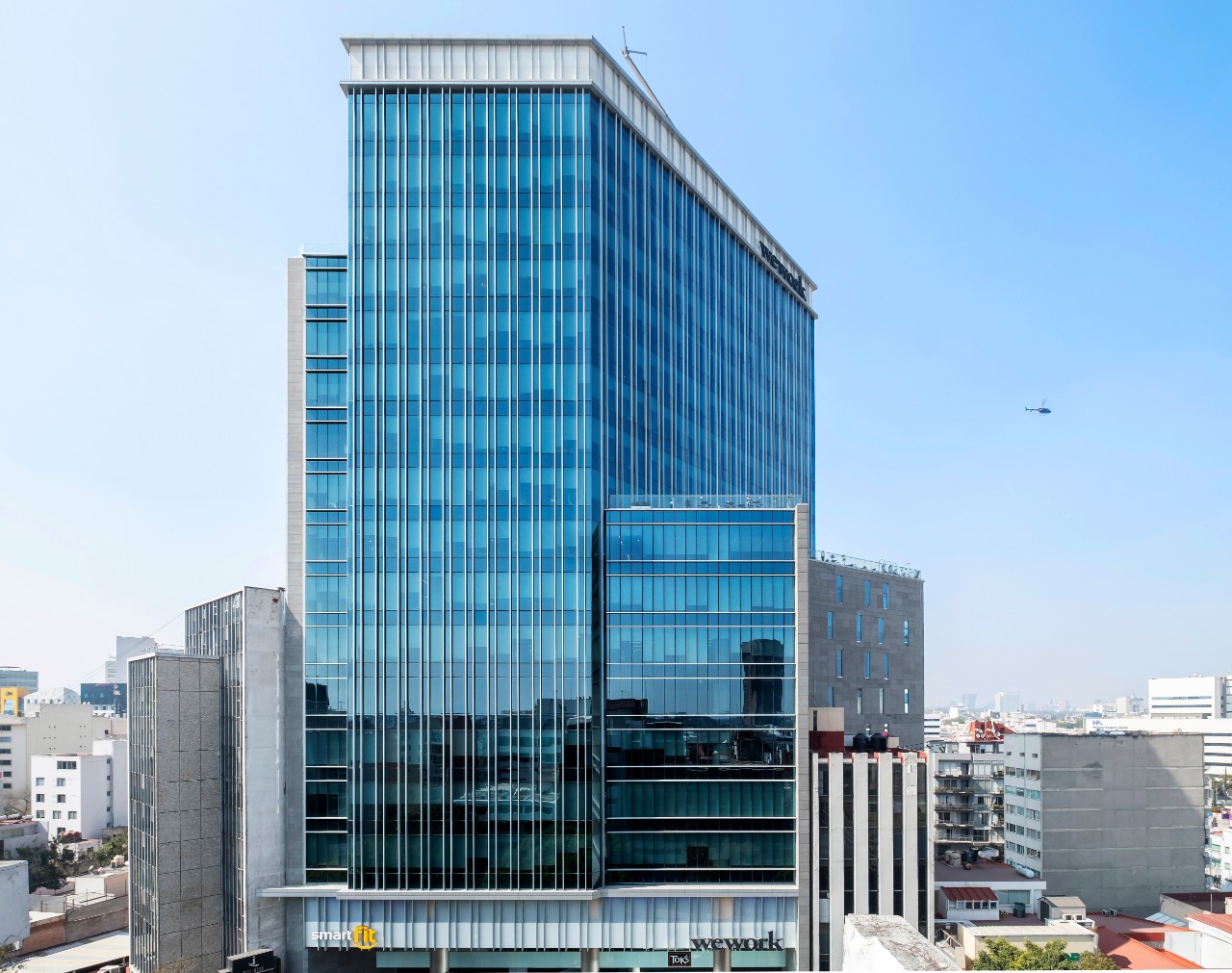 Total Construction area: 38,488 m²
LEED Gold
SNR43 on CrystalGray
Developer: GIM Desarrollos
Architect: David Mustri
Photographer: Felipe Carrasco